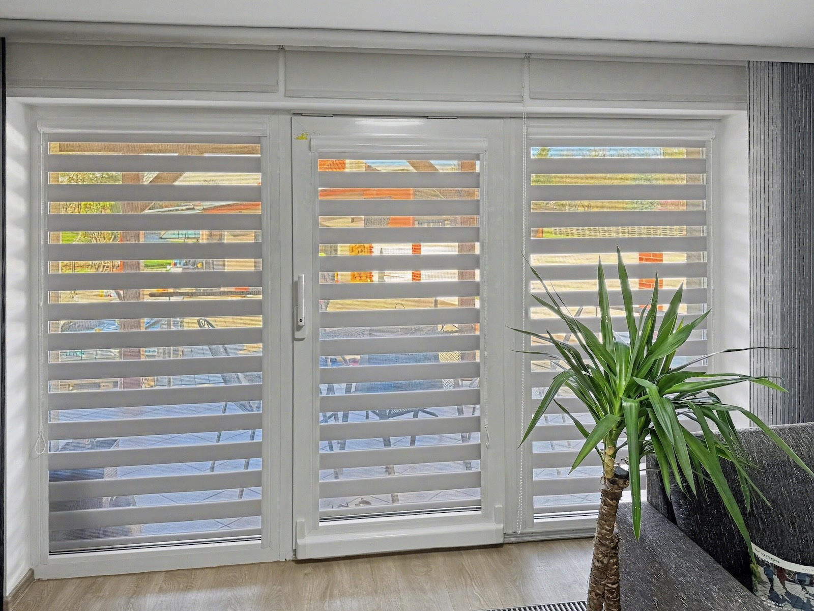 Rolety den a noc v obyváku