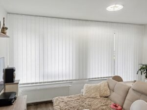 Vertikální žaluzie bílá