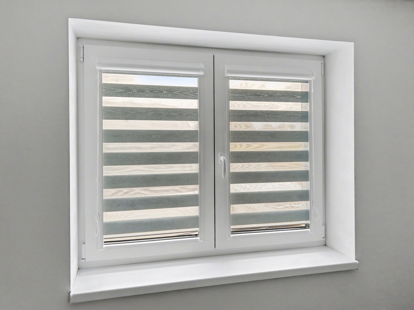 Rolety den a noc šedé