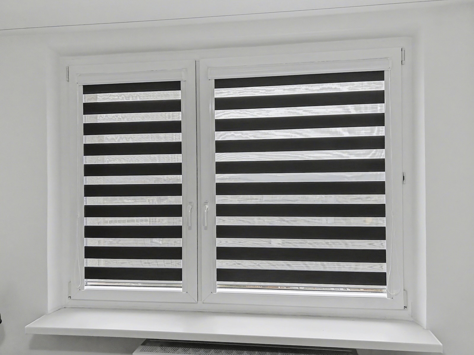 Rolety den a noc černé