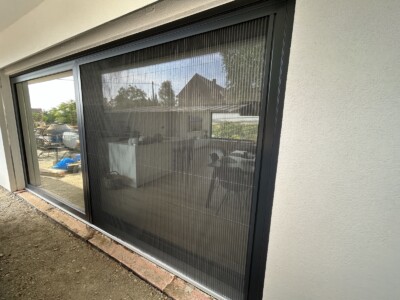 Plisé síť antracit