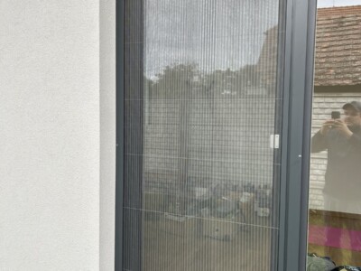 Plisé síť antracit