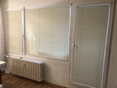 Horizontální žaluzie slonová kost