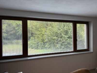 Horizontální žaluzie stříbrná lamela