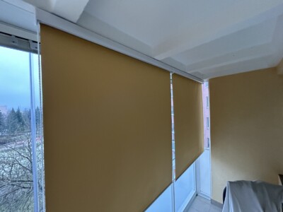 Látkové rolety blackout lodžie