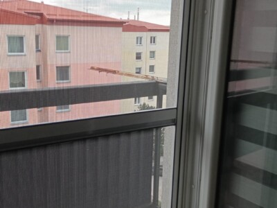 Pantová dveřní síť bílá